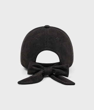 SUEDE BOW CAP.