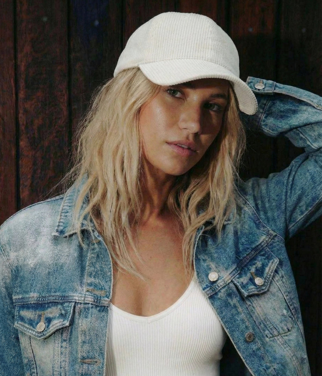 CORDUROY CAP.