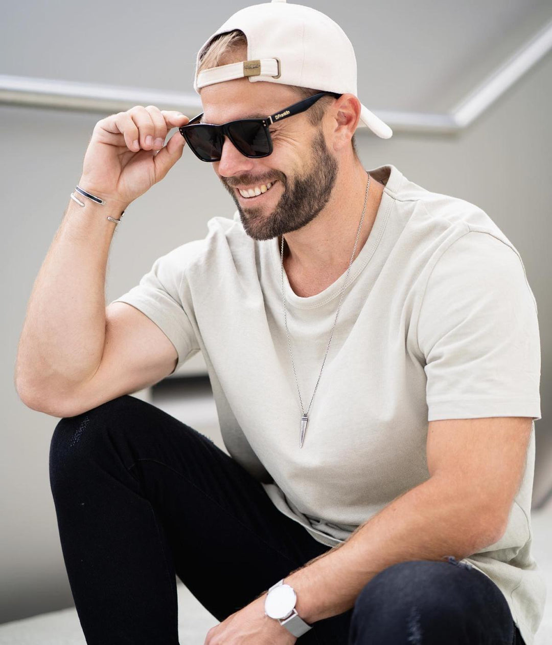 SUEDE CAP.