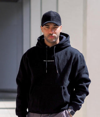 SUEDE CAP.